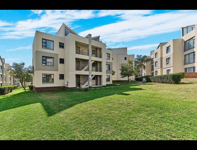 3 BEDROOM PROPERTY TO RENT IN LONEHILL